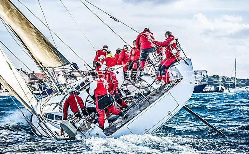 潮流与创新：运动赛事墙贴的标准与趋势